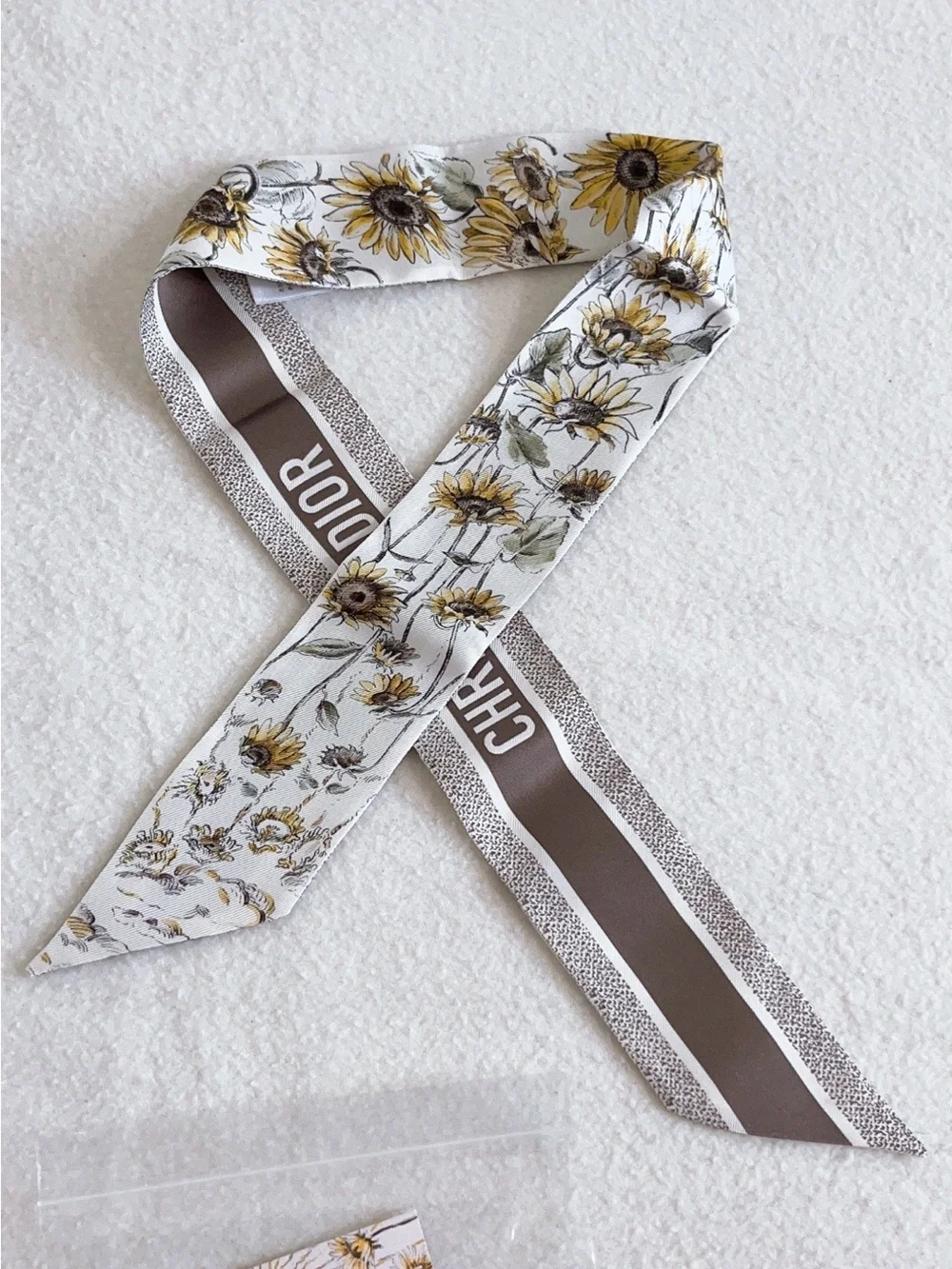 Dior jardin mitzah scarf